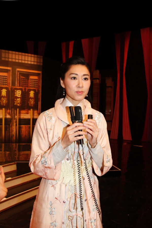 胡定欣称十分期待新剧 愿意与马国明再合作