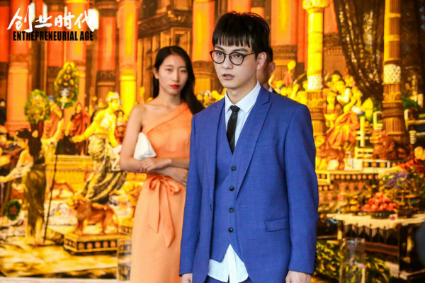 张晓谦《创业时代》上演精彩“打戏”！“魔方”演技挑战多层次情感戏
