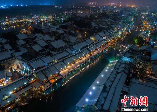 刘若英岁末乌镇雪夜开唱 重温“似水年华”
