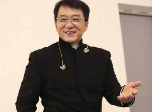 成龙为妻子林凤娇庆生 暖心告白：谢谢这辈子有你