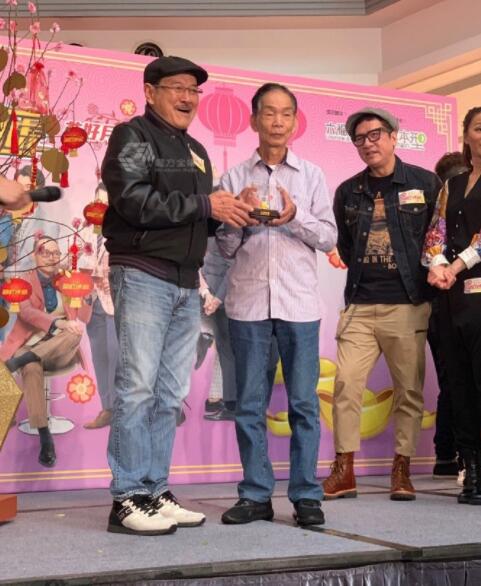 新年无祝福?刘丹称杨幂未致电拜年 小糯米倒学了不少吉祥话